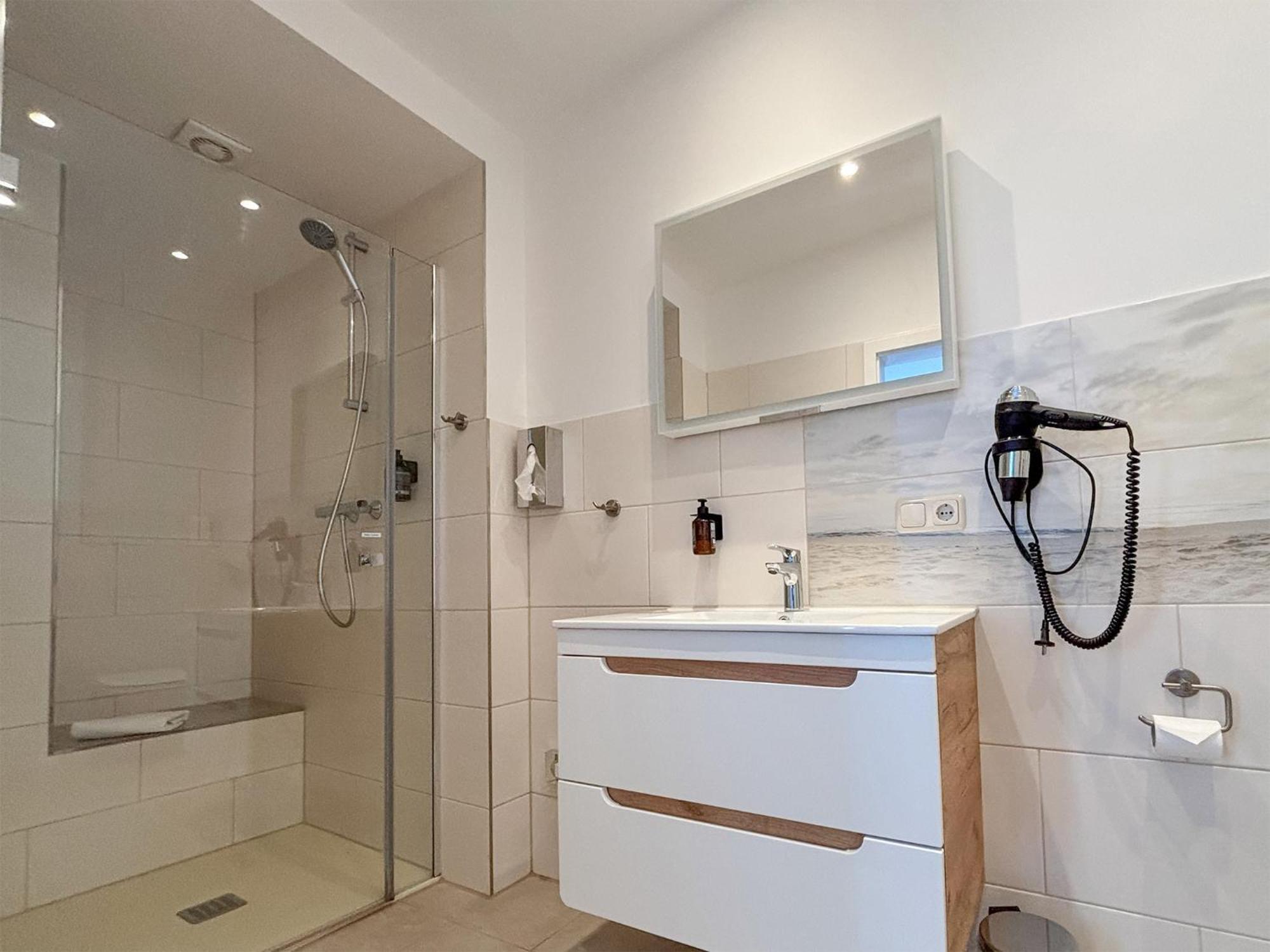 Dormero Hotel Wilhelmshaven Buitenkant foto